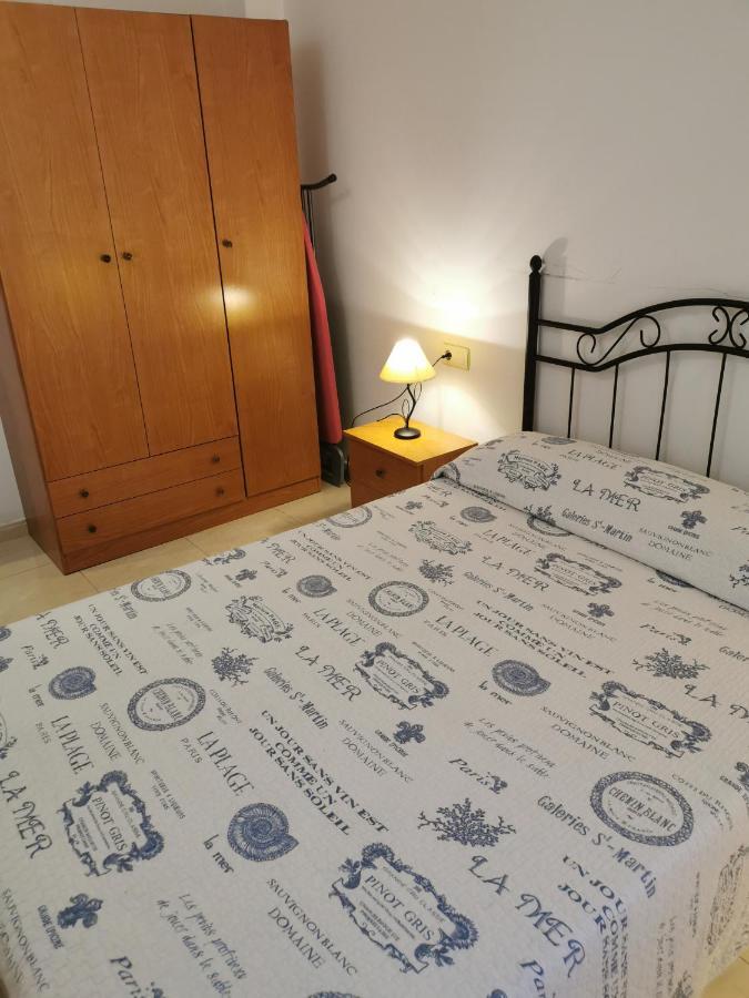 Hostal Residencia Celma Сан-Карлос-де-ла-Рапіта Екстер'єр фото