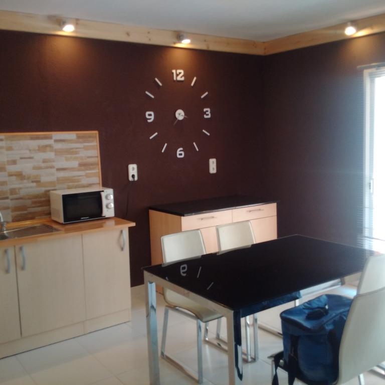 Hostal Residencia Celma Сан-Карлос-де-ла-Рапіта Екстер'єр фото