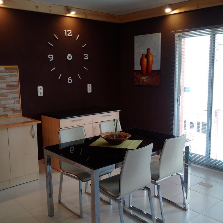 Hostal Residencia Celma Сан-Карлос-де-ла-Рапіта Екстер'єр фото