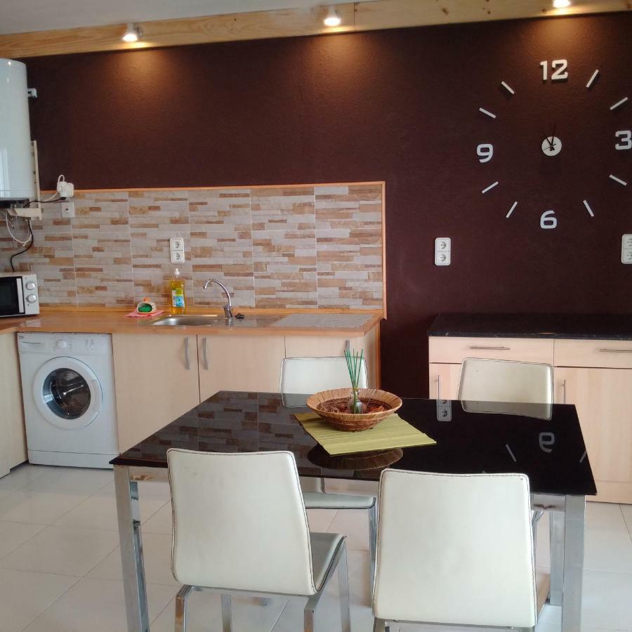 Hostal Residencia Celma Сан-Карлос-де-ла-Рапіта Екстер'єр фото