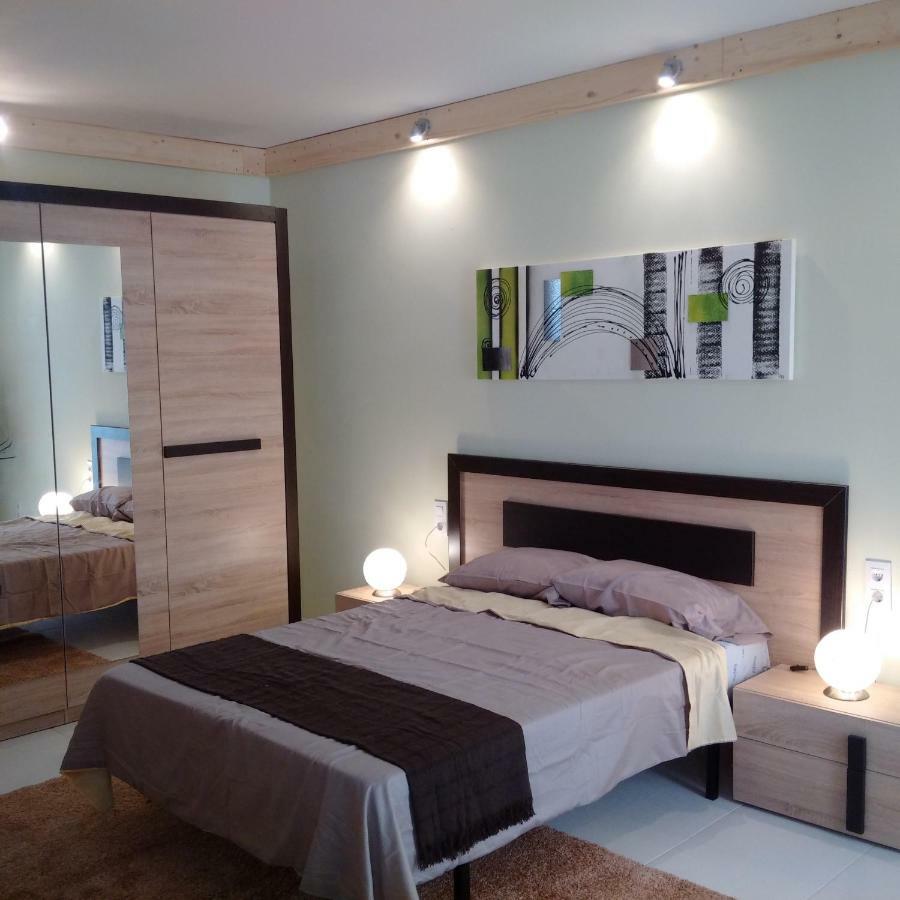 Hostal Residencia Celma Сан-Карлос-де-ла-Рапіта Екстер'єр фото