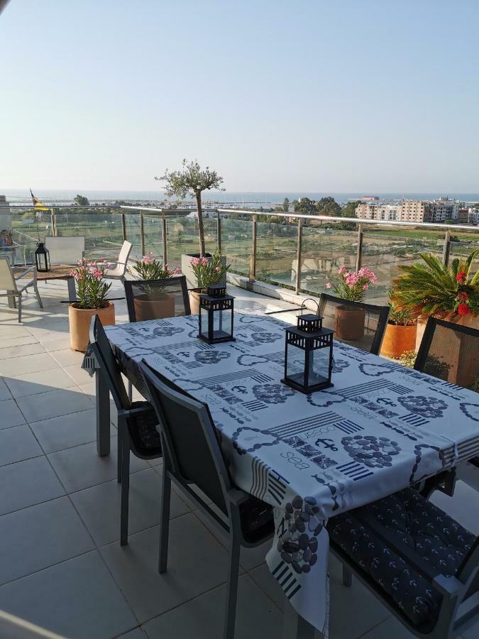 Hostal Residencia Celma Сан-Карлос-де-ла-Рапіта Екстер'єр фото